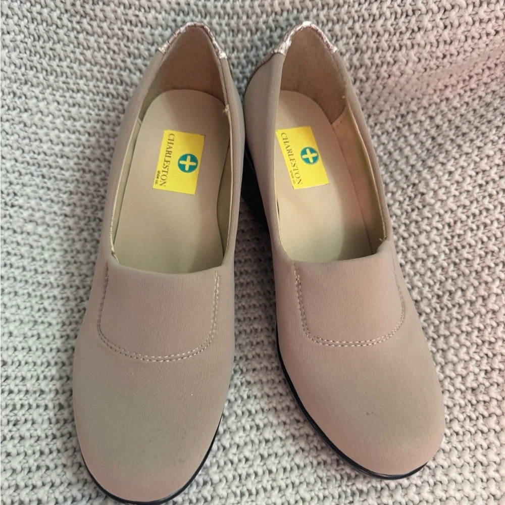 Charleston Shoe Co. Manhattan tan‎ slip-on wedge shoes, Size 6